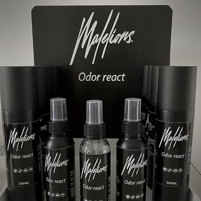 Malelions Odor react flesjes op een display